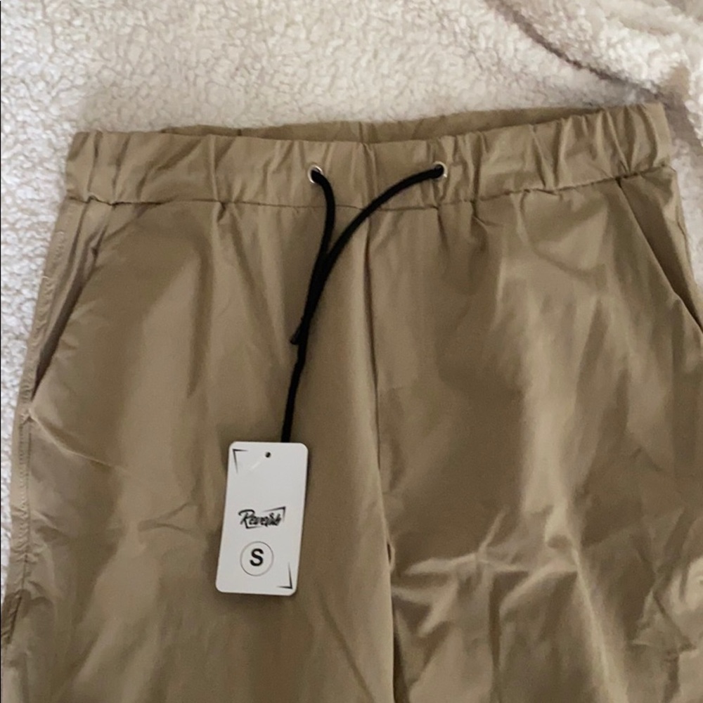 Khaki joggers new